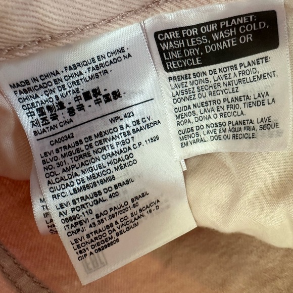 NWT Levi’s High Rise Deconstructed Pink Denim Mini Skirt size 27 - Picture 9 of 9